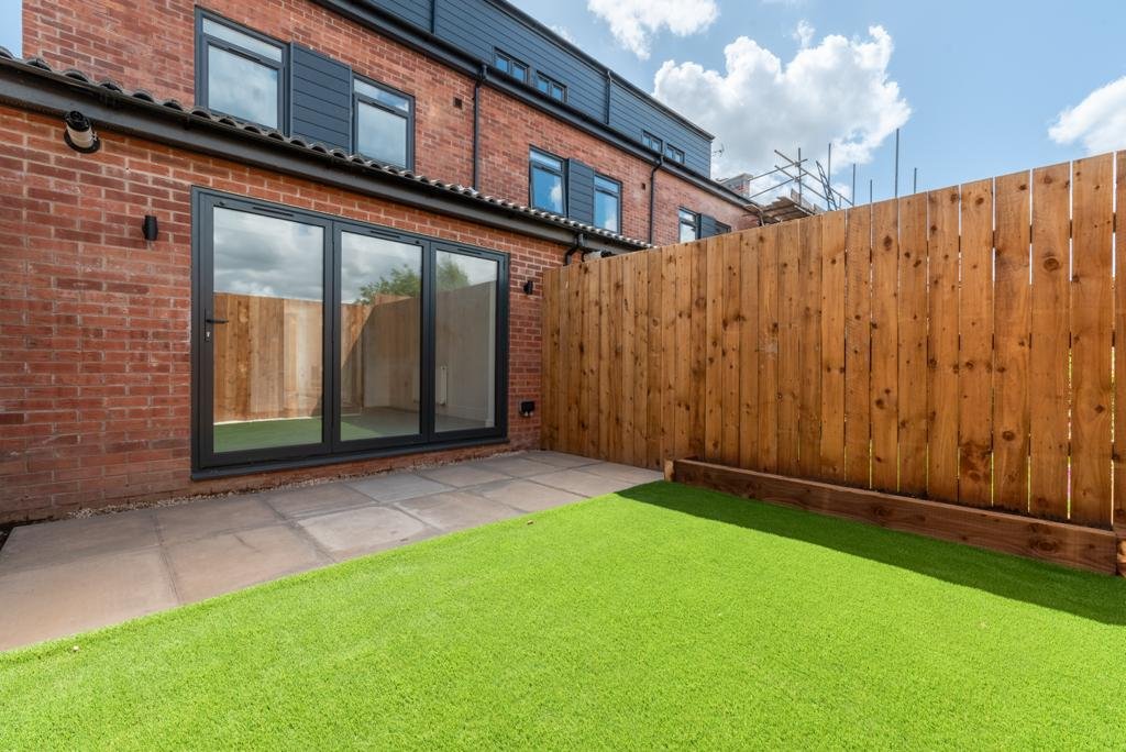 New Wellington Street - MillHill - Blackburn New build - new homes - 3 bed townhouses 